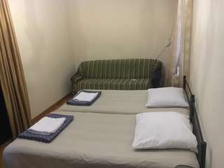 Гостевой дом Gurami Guest House 1 Батуми Бюджетный двухместный номер с 1 кроватью-5